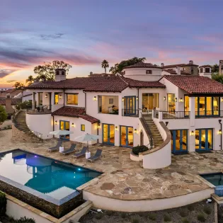 02 villa pacifica aerial twilight