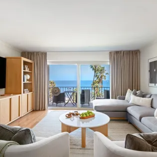 03   seacliff shoreline living room