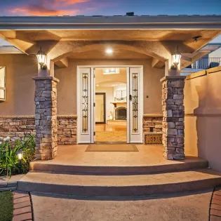 03 foothill oasis front twilight