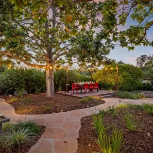 05   mesa breeze back yard twilight