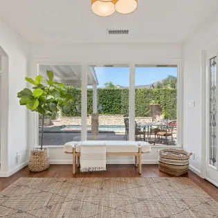 06 foothill oasis foyer