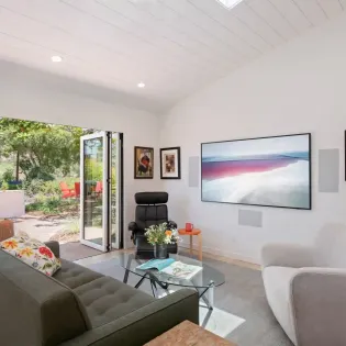 08   mesa breeze living room