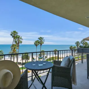 08   seacliff shoreline balcony
