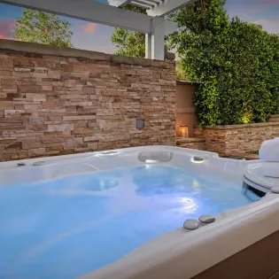 11 foothill oasis hot tub twilight