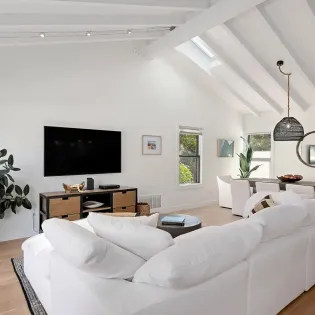 12 humphrey house living room