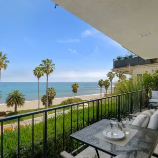 14 seacliff solmar balcony