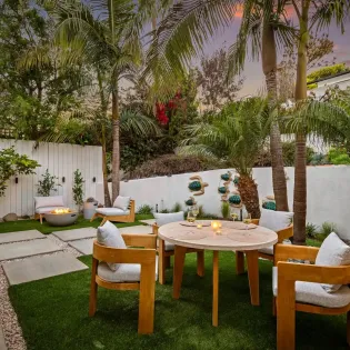 14 shoreline splendor back yard