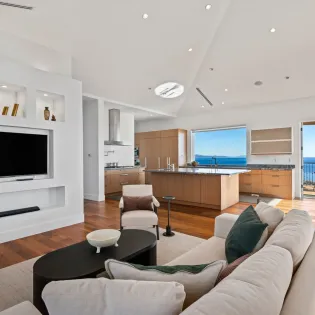 14 via pacifica living area kitchen