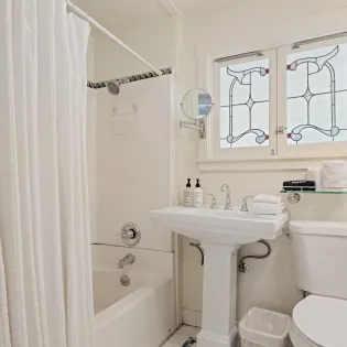 15 seashell cottage bathroom