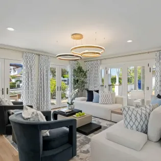 15.1 shoreline splendor family room