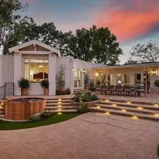 17 rear view  twilight 