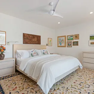 18   mesa breeze primary bedroom