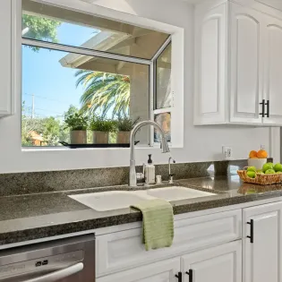 18 foothill oasis kitchen