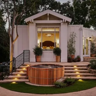 18 hot tub  twilight 