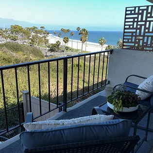 2.2 seacliff pacifica santa barbara living room balcony1 view
