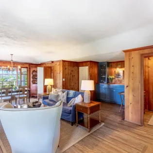 2.20 casita de los robles living room