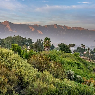 2.5 seacliff pacifica santa barbara mountain view dusk
