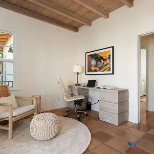 22 casa tranquillo office space