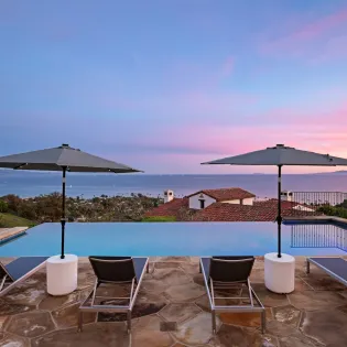 22 via pacifica swimming pool