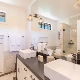 29 ballard canyon bathroom 3