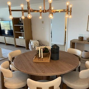 3.1 seacliff island view dining room table