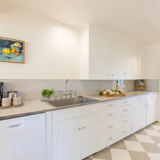3.4 casita de los robles kitchen 1