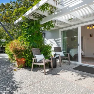30 surfers paradise front patio
