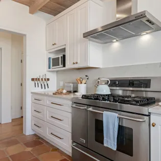 4 casa tranquillo kitchen