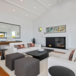 45 via pacifica family room