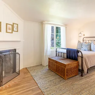 5.5 casita de los robles bedroom 1