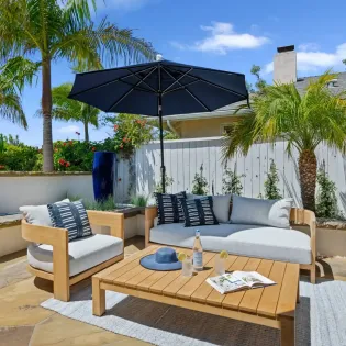 9 shoreline splendor front patio