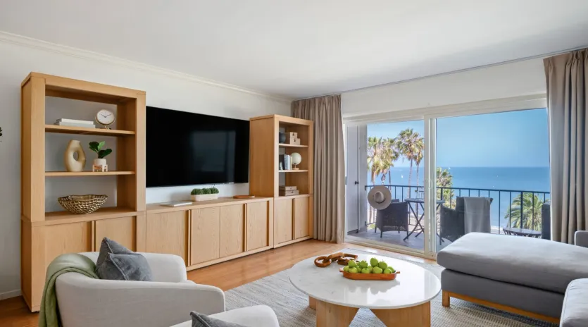 02   seacliff shoreline living room