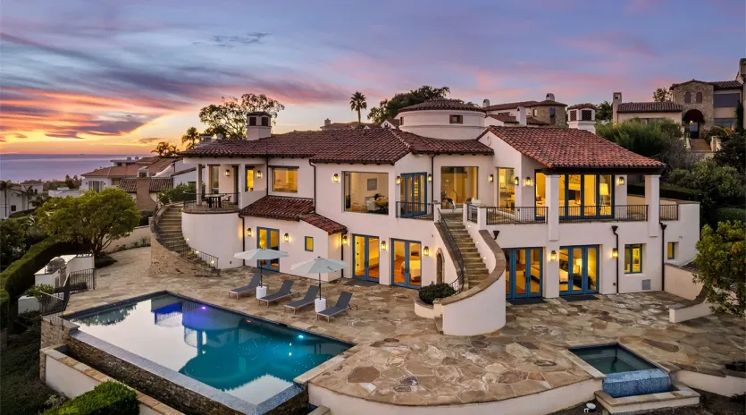 02 villa pacifica aerial twilight