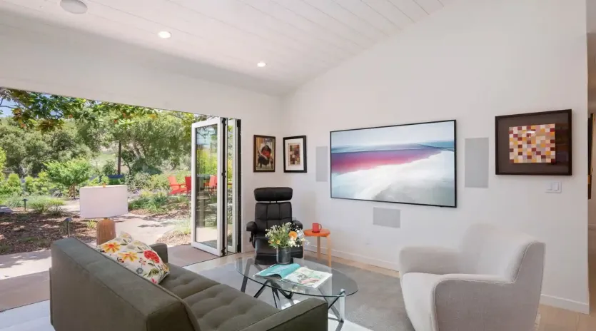 08   mesa breeze living room
