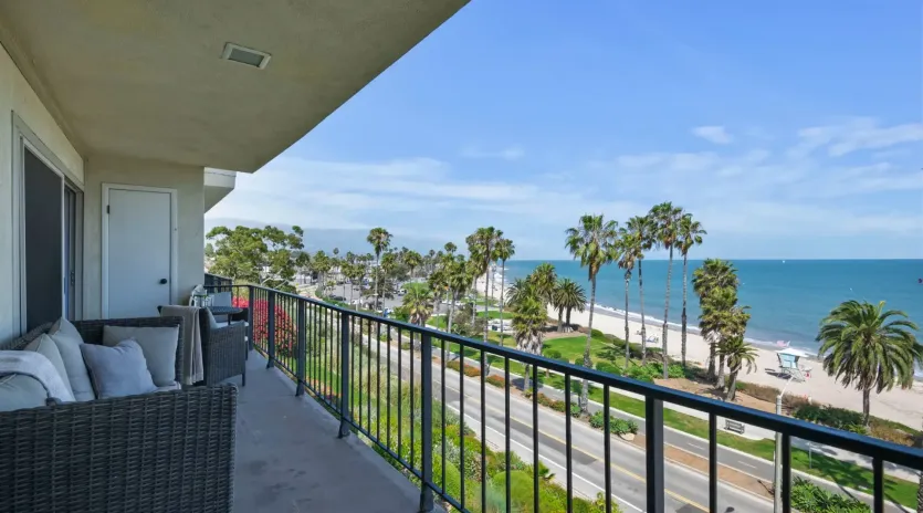 10   seacliff shoreline balcony