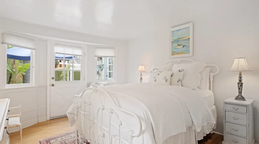 14 seashell cottage bedroom 1