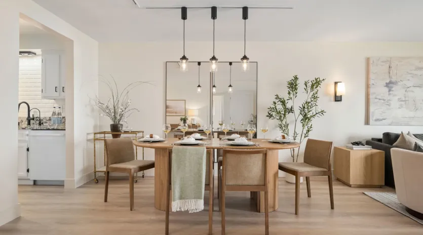 3 seacliff solmar dining