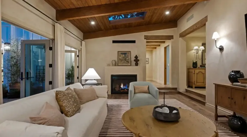 31 living room  twilight