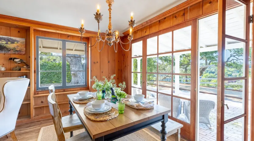 4.2 casita de los robles dining