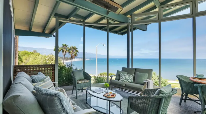 6 surfers paradise sunroom