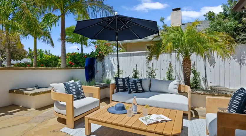 9 shoreline splendor front patio