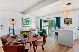 https://www.paradiseretreats.com/vacation-rentals/santa-barbara-coast/beachbliss